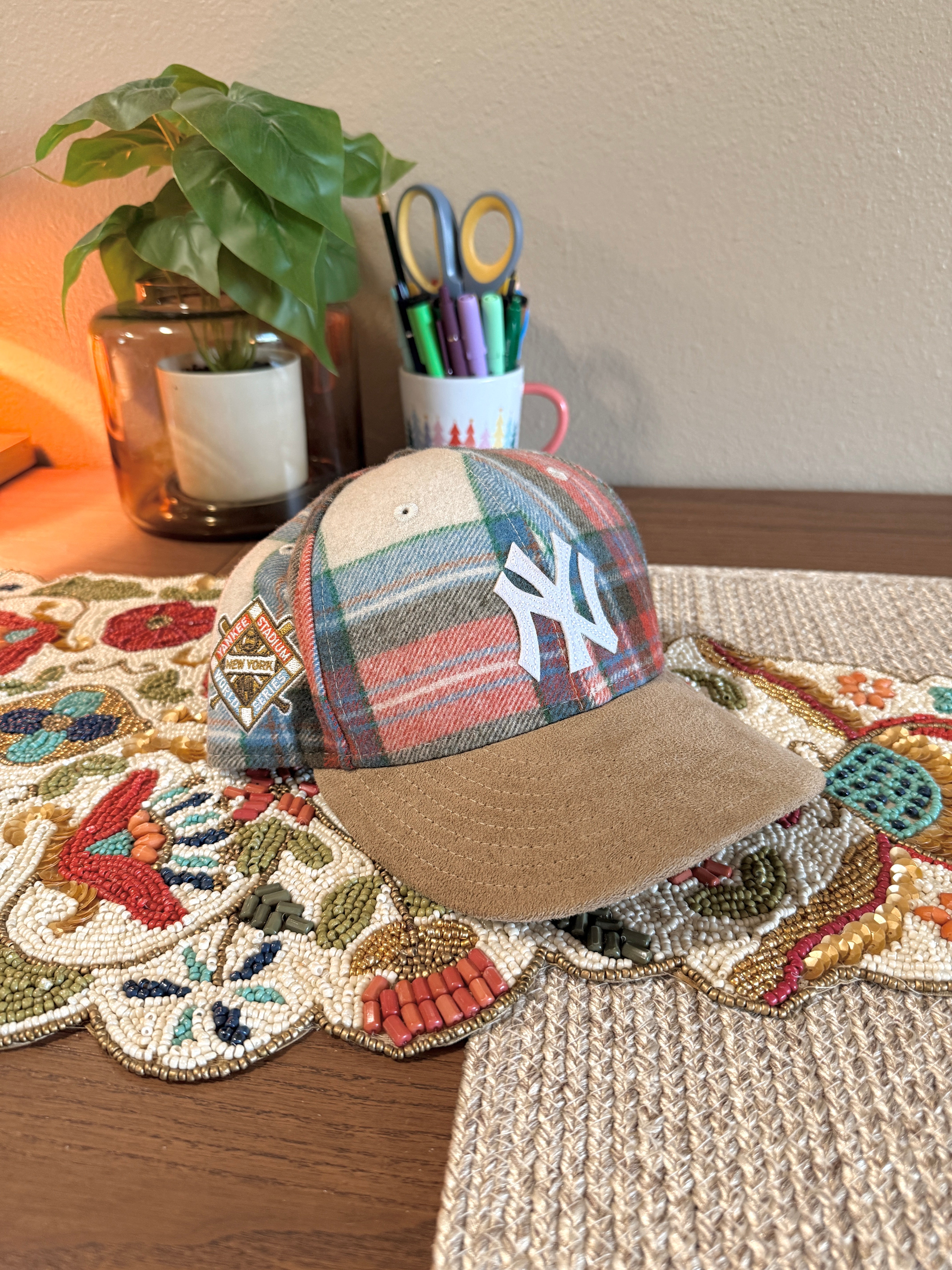 Kith x New Era Yankees Plaid Suede Low Profile Fitted Hat Pyre Size 7 1/4 USED