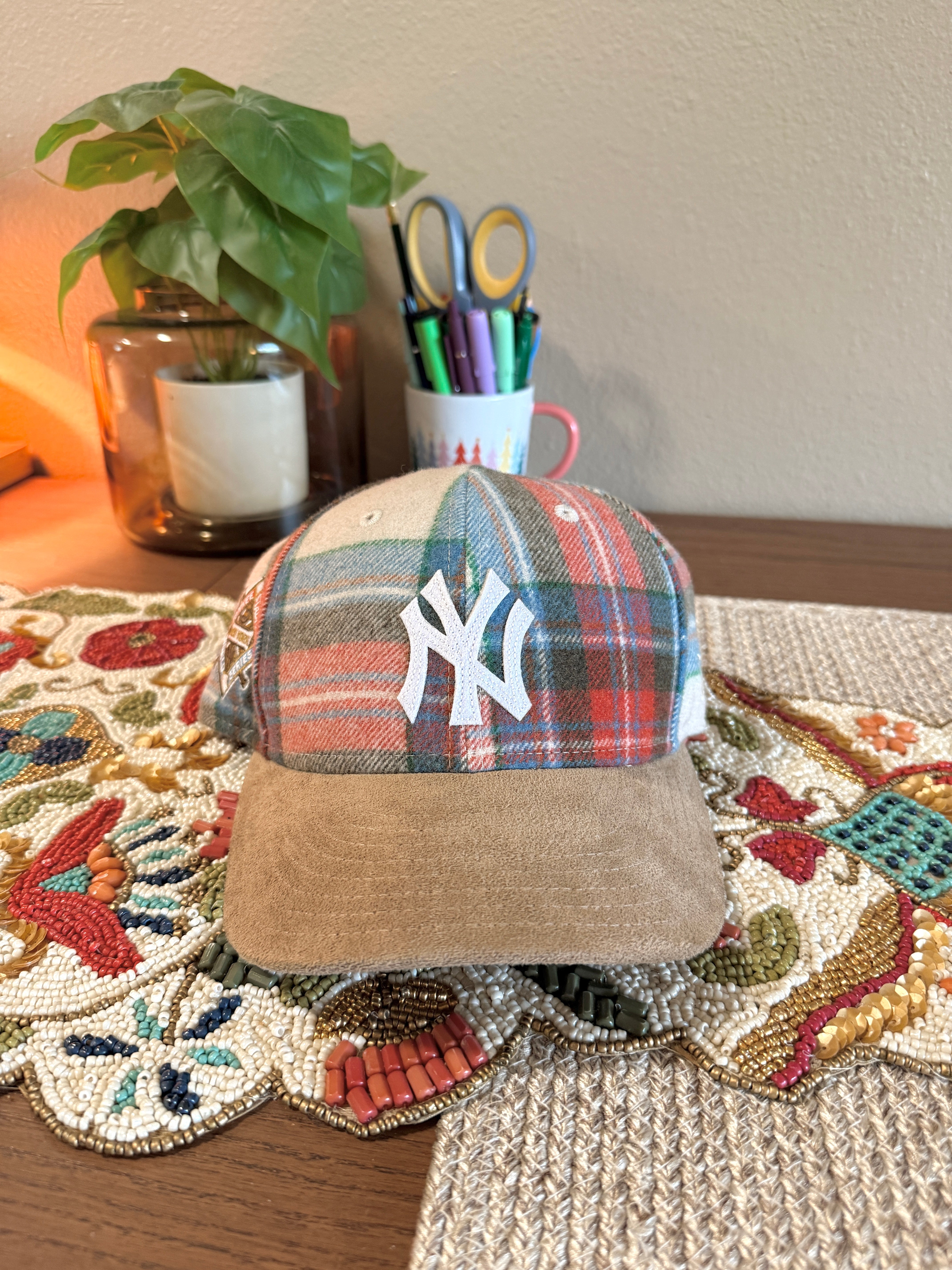 Kith x New Era Yankees Plaid Suede Low Profile Fitted Hat Pyre Size 7 1/4 USED