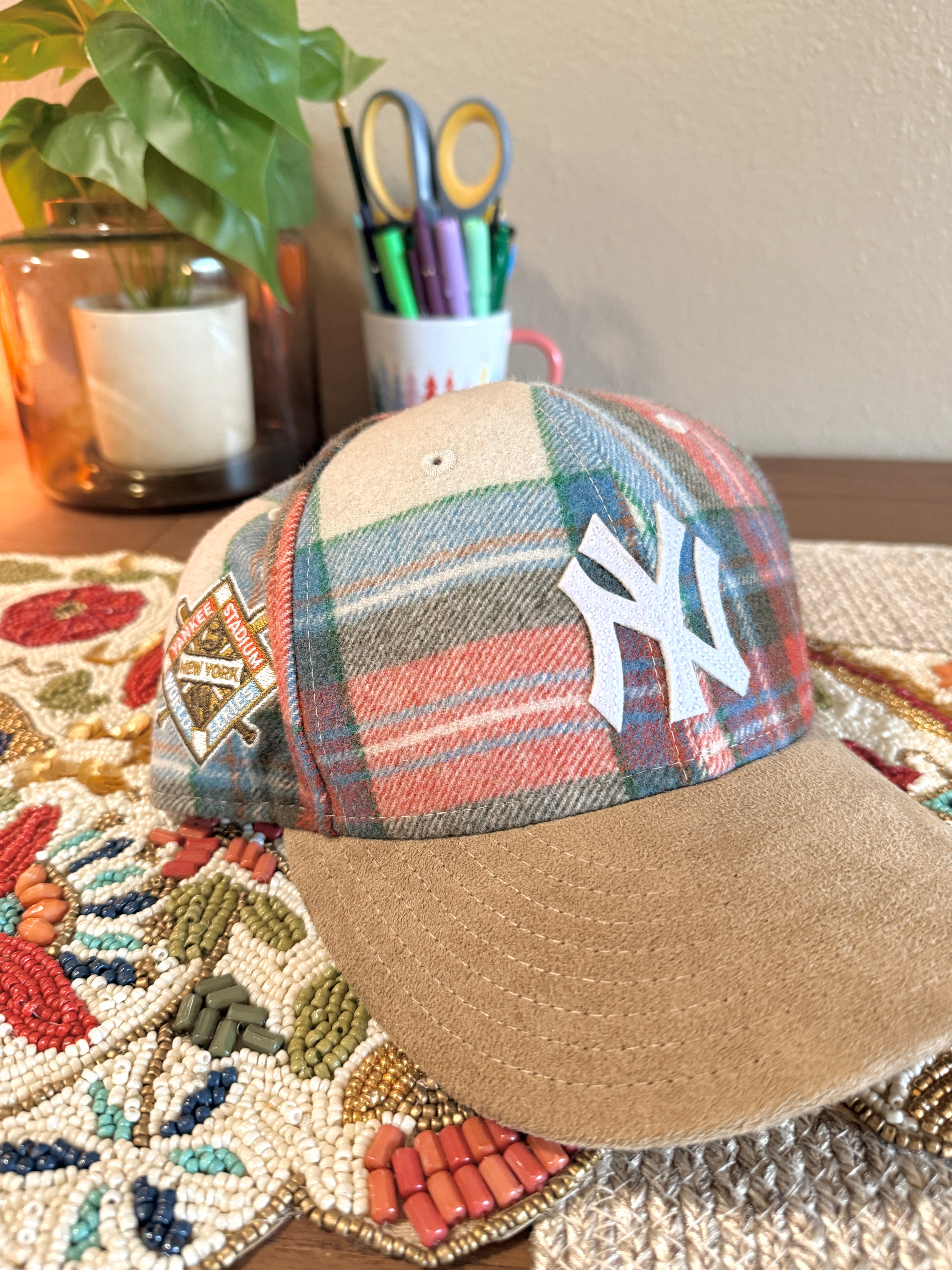 Kith x New Era Yankees Plaid Suede Low Profile Fitted Hat Pyre Size 7 1/4 USED