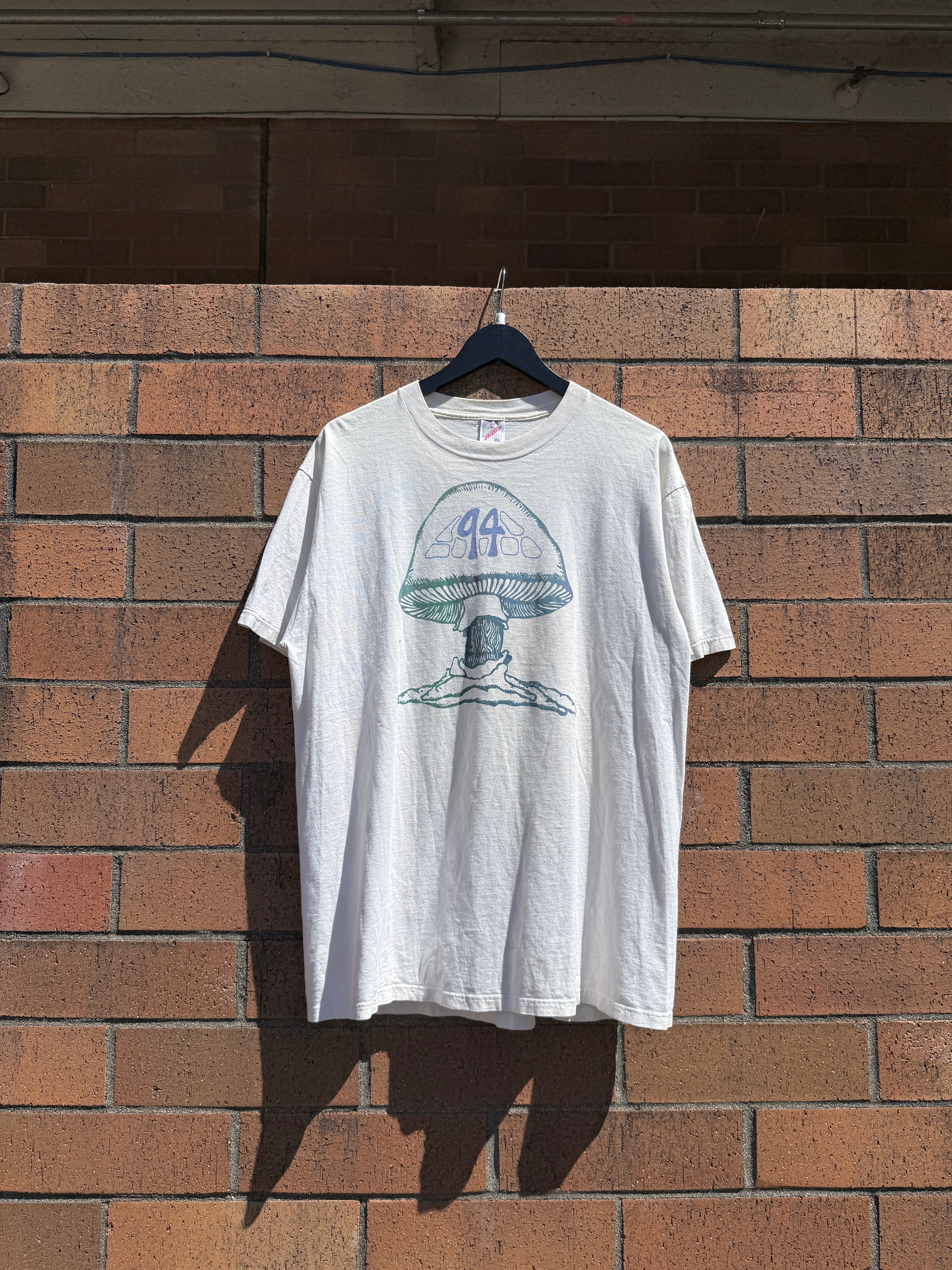 1994 Grateful Dead Dead in Eugene Lot Tee Size XL