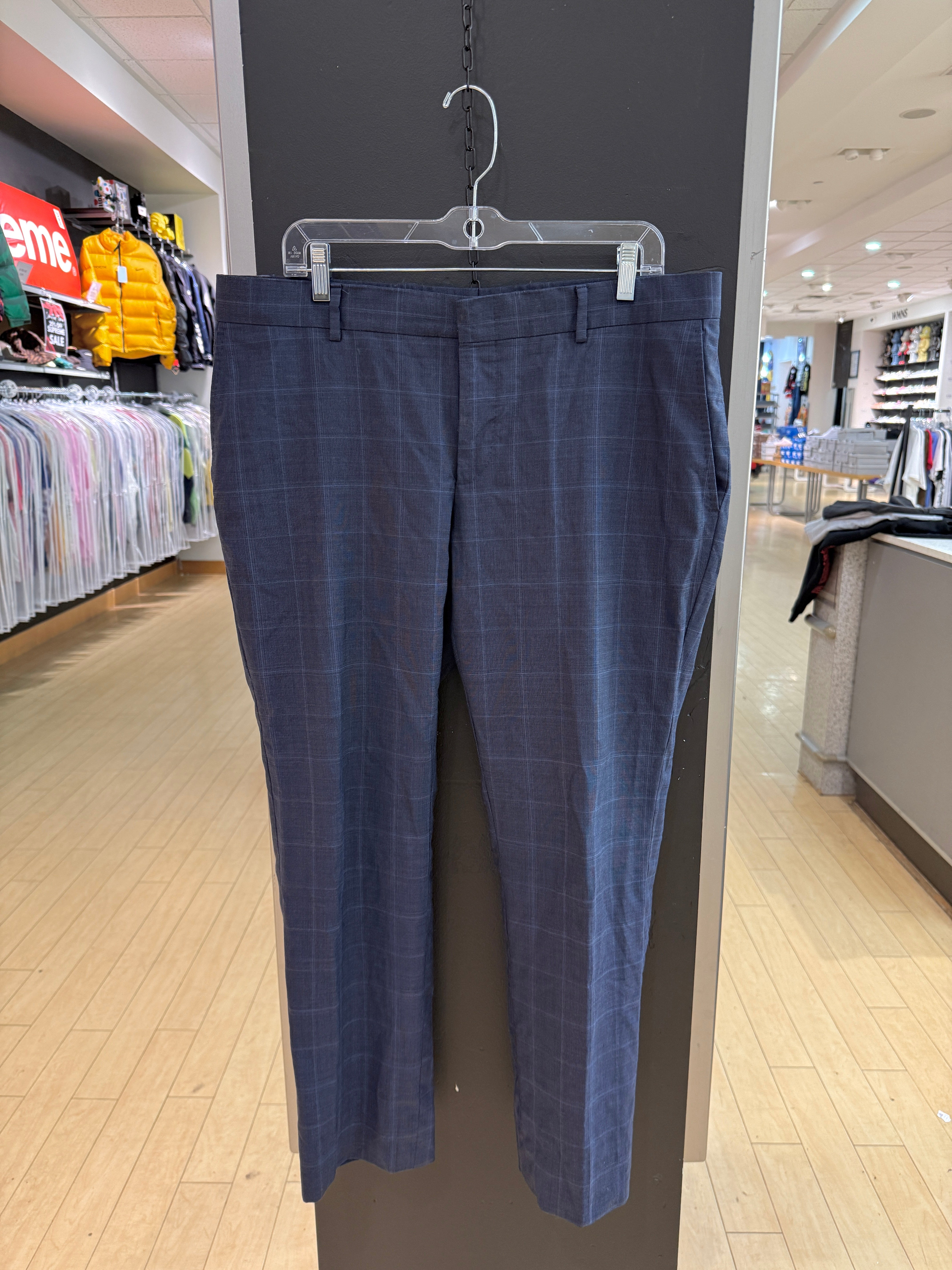 Gucci Navy Mens Suit Sz 54R (Blazer and Pants)