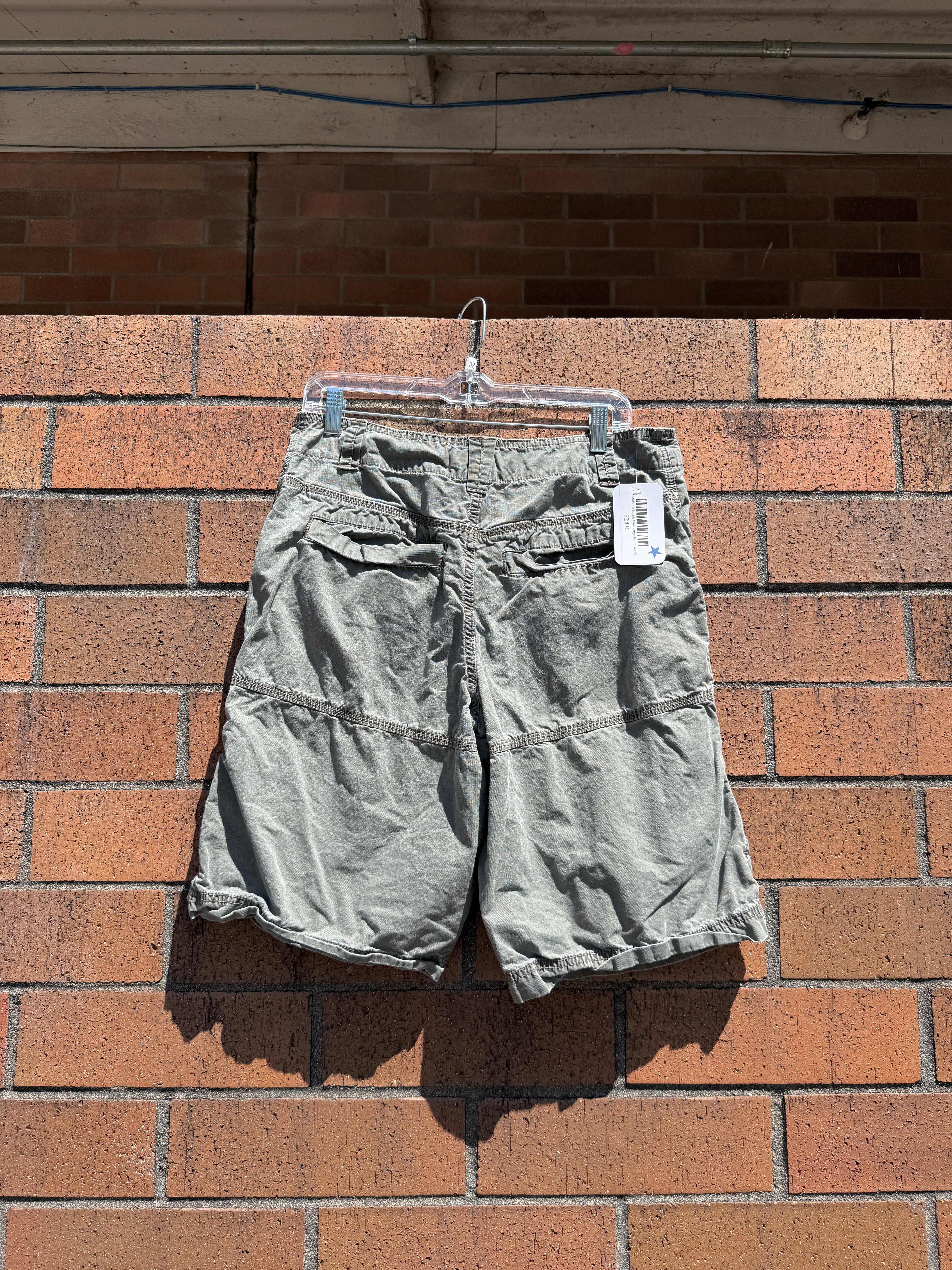 Y2K Mossimo Supply Olive Cargo Shorts Size 32
