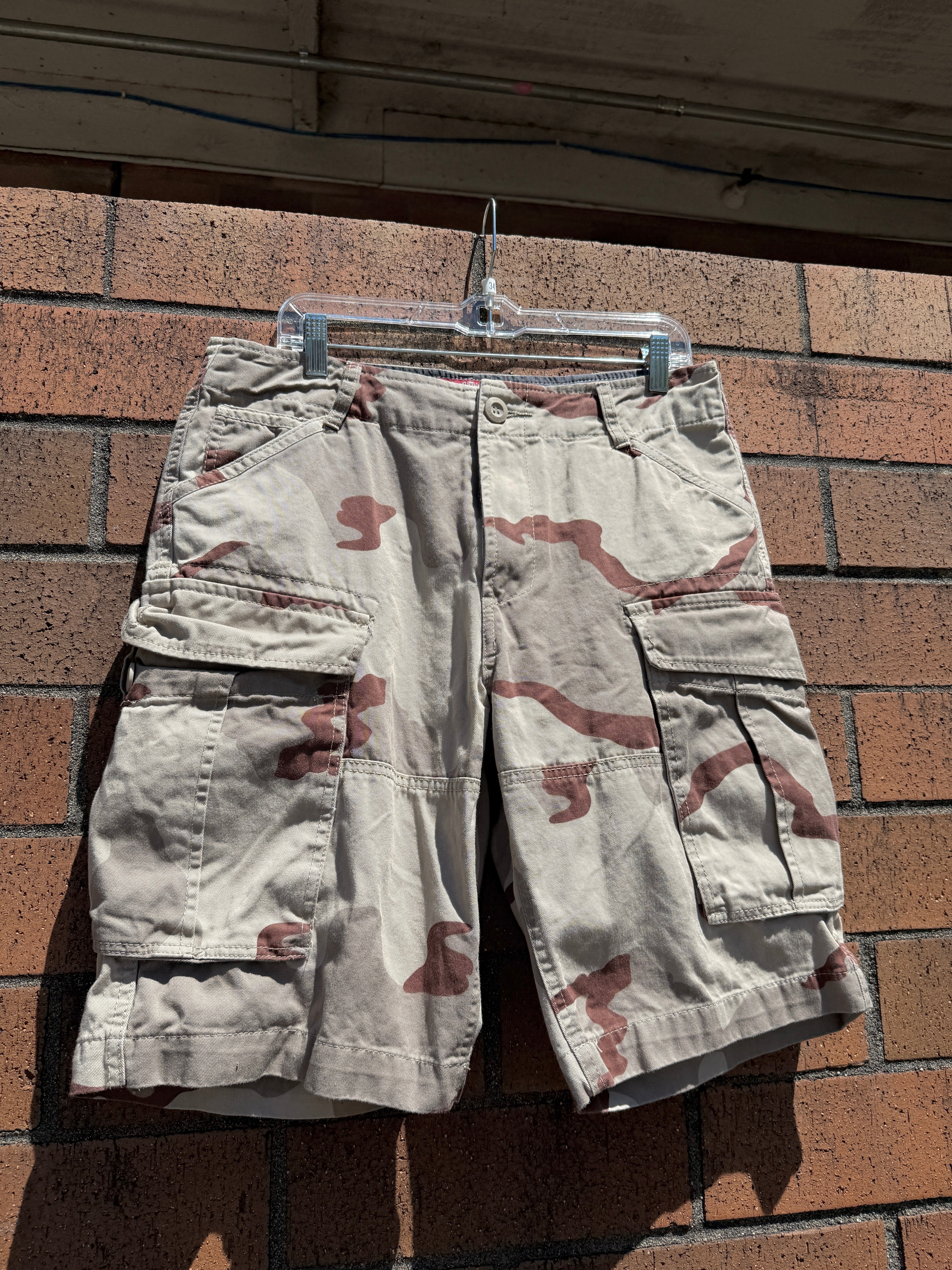 Y2K Matchstick Japan Desert Camo Cargo Shorts Size 34