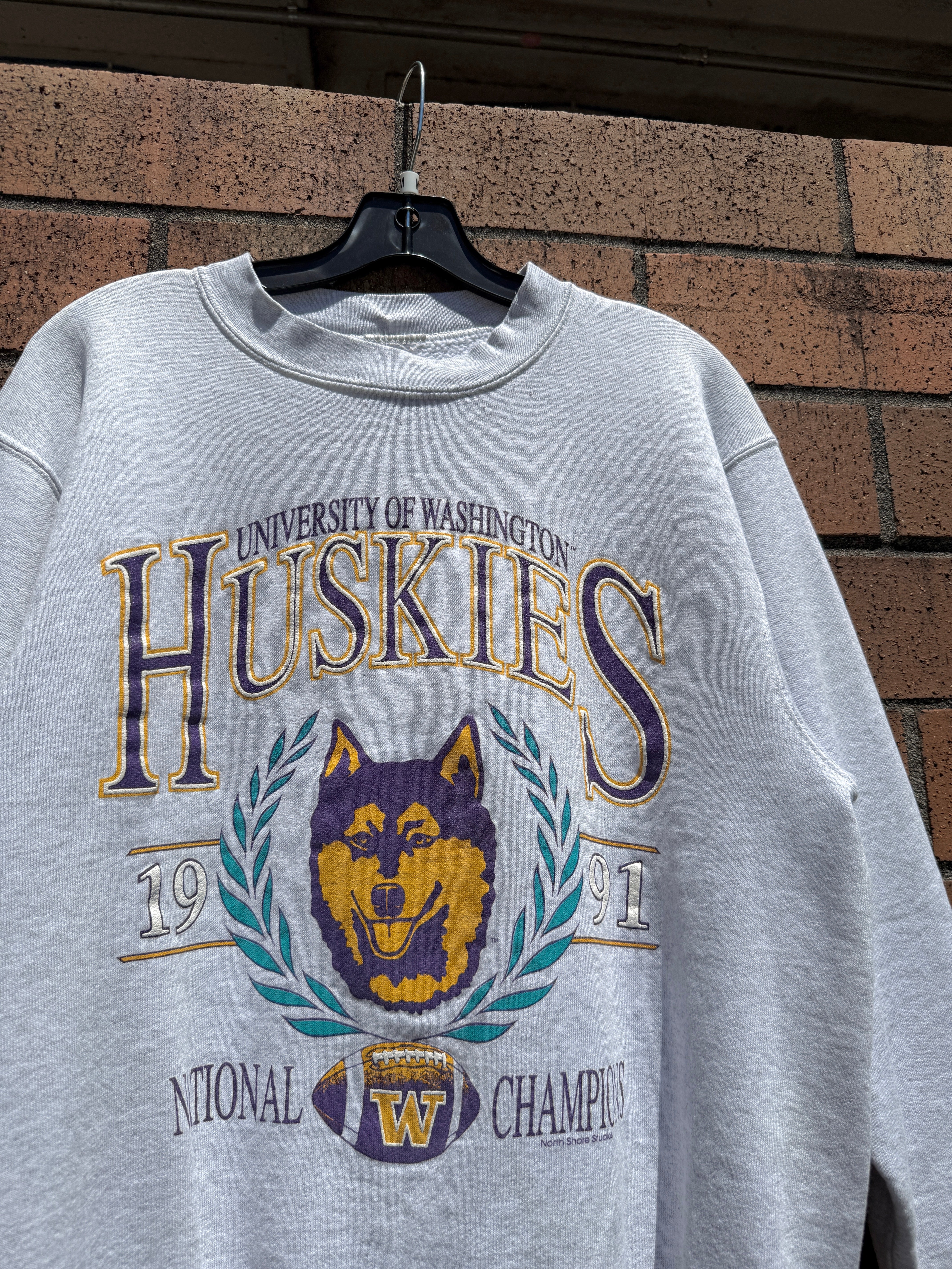 1991 Washington Huskies National Champions Crewneck Size M