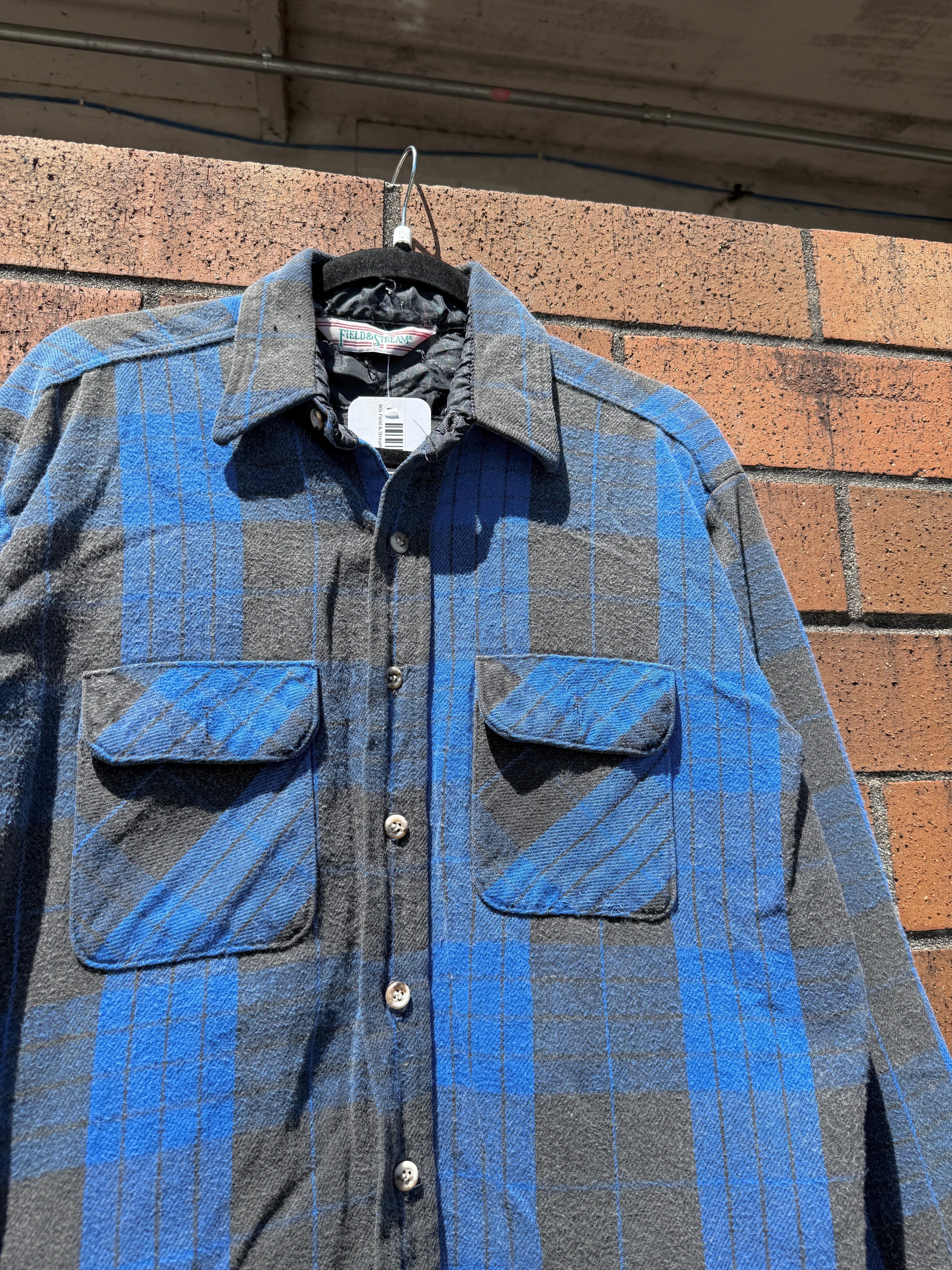 80s Field & Stream Black / Blue Plaid Flannel Size L