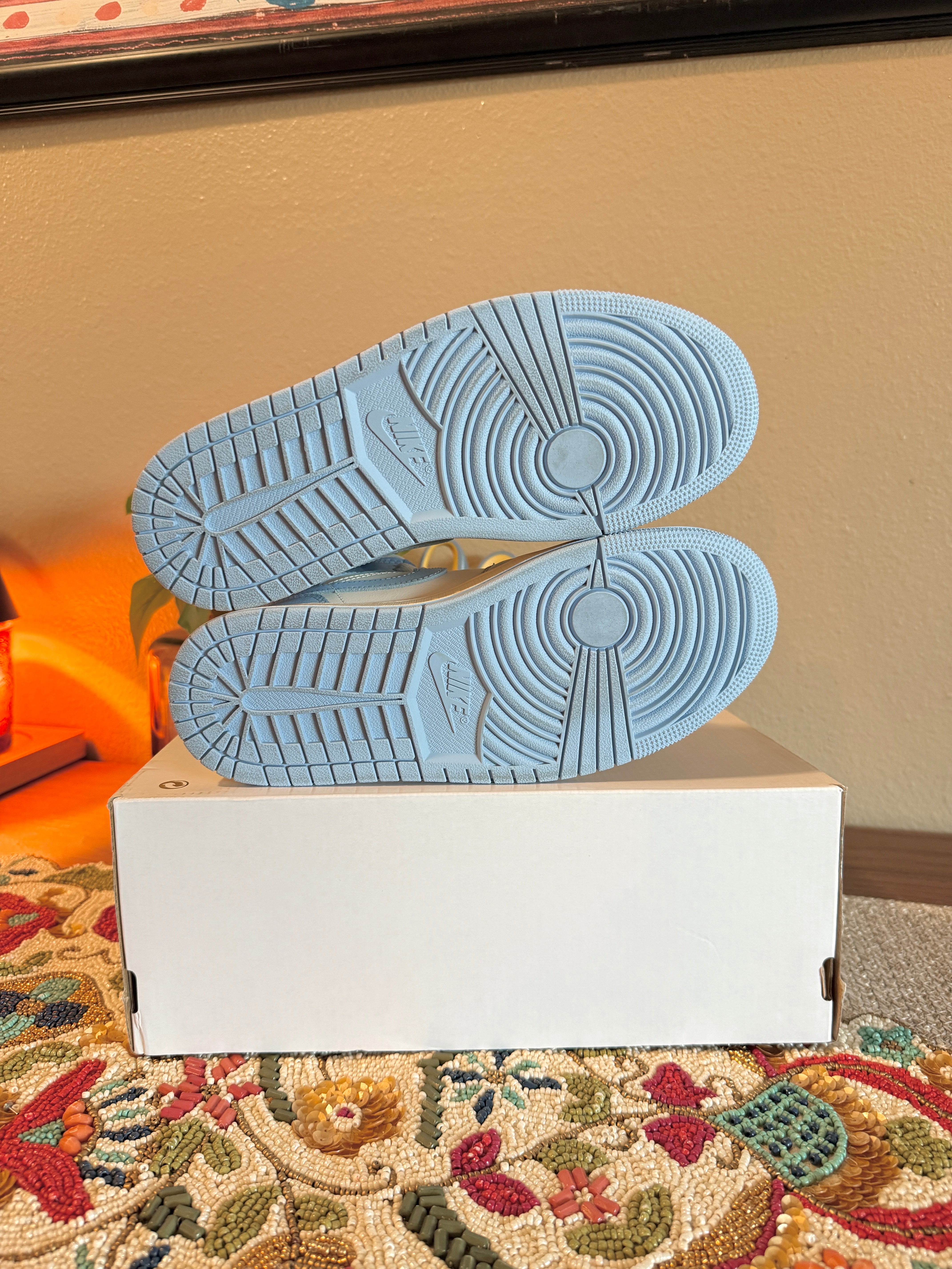 Jordan 1 Mid Psychic Blue Sail Coconut Milk (Women's) Size 8.5 MISSING LID