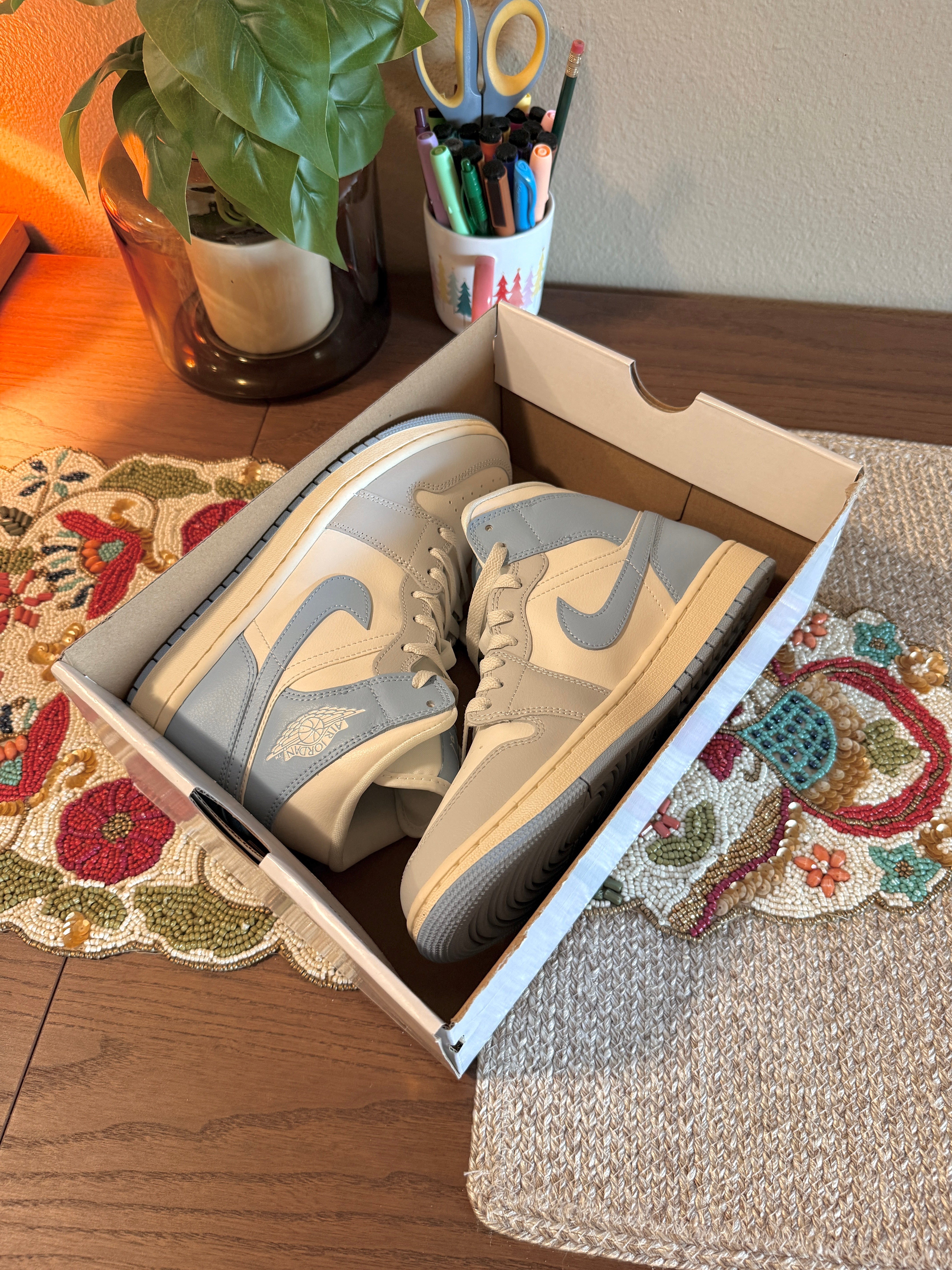 Jordan 1 Mid Psychic Blue Sail Coconut Milk (Women's) Size 8.5 MISSING LID
