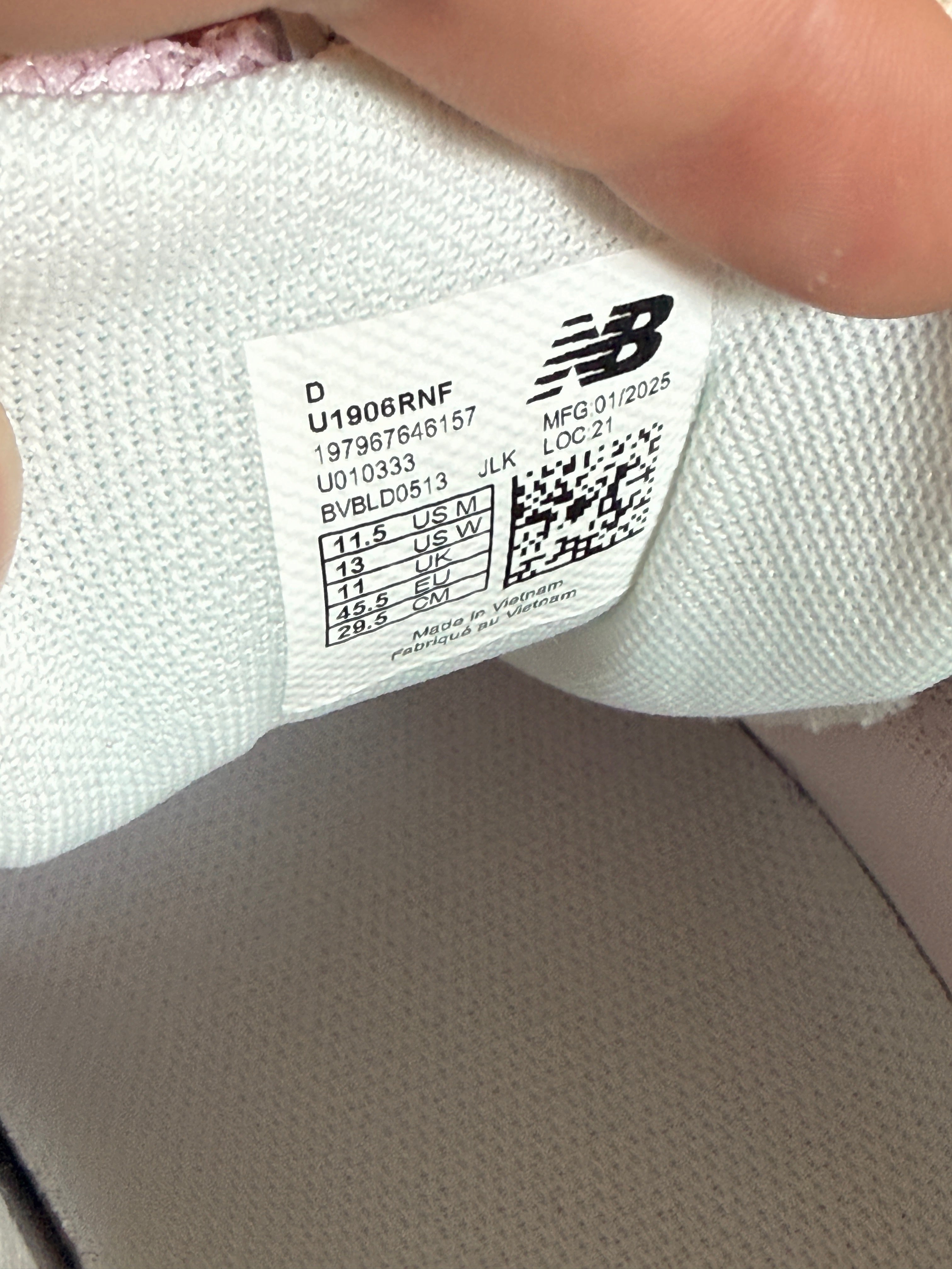New Balance 1906R Rose Sugar Silver Size 11.5 MISSING LID