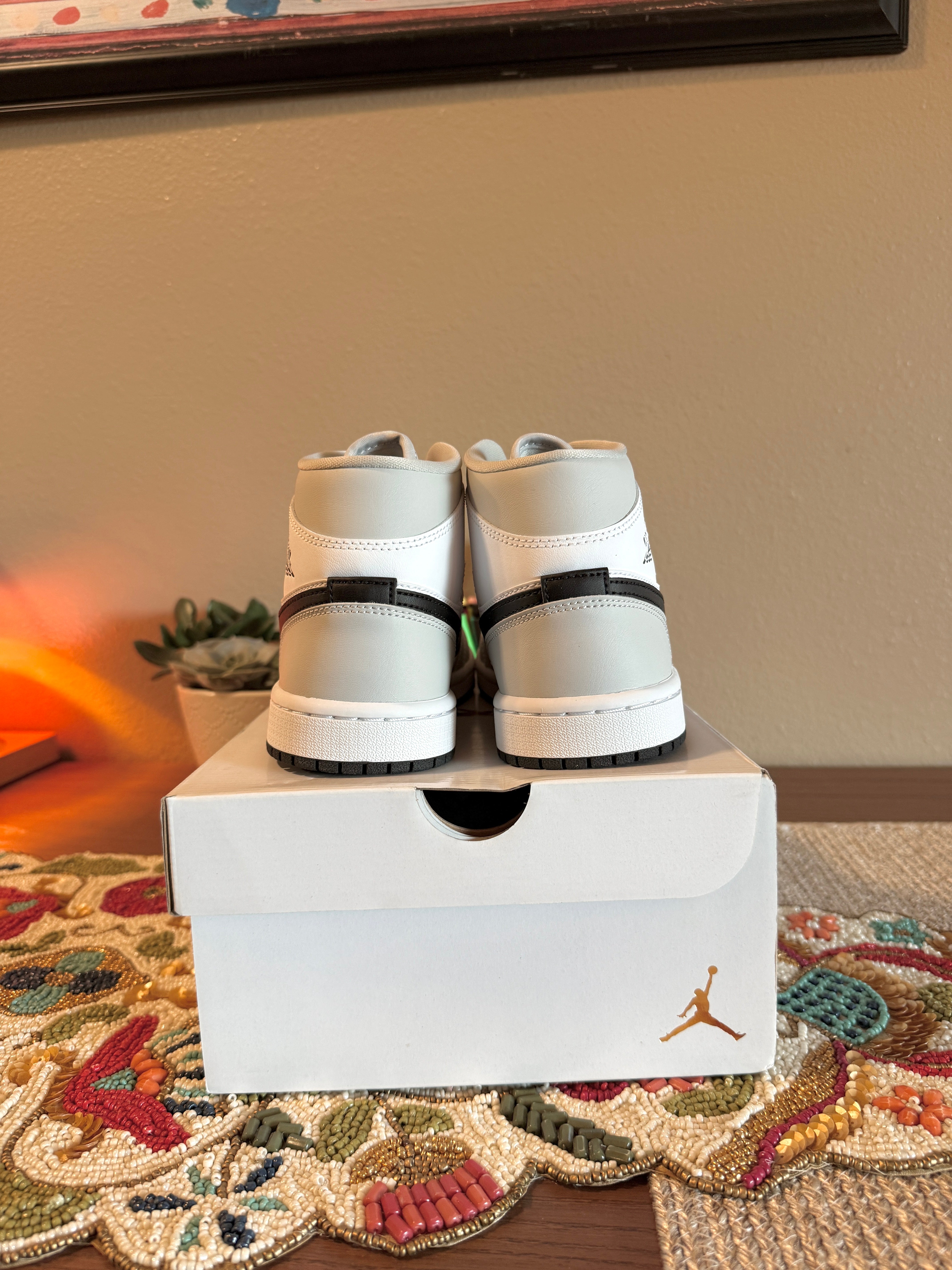 Jordan 1 Mid Light Smoke Grey (Women's) Size 7