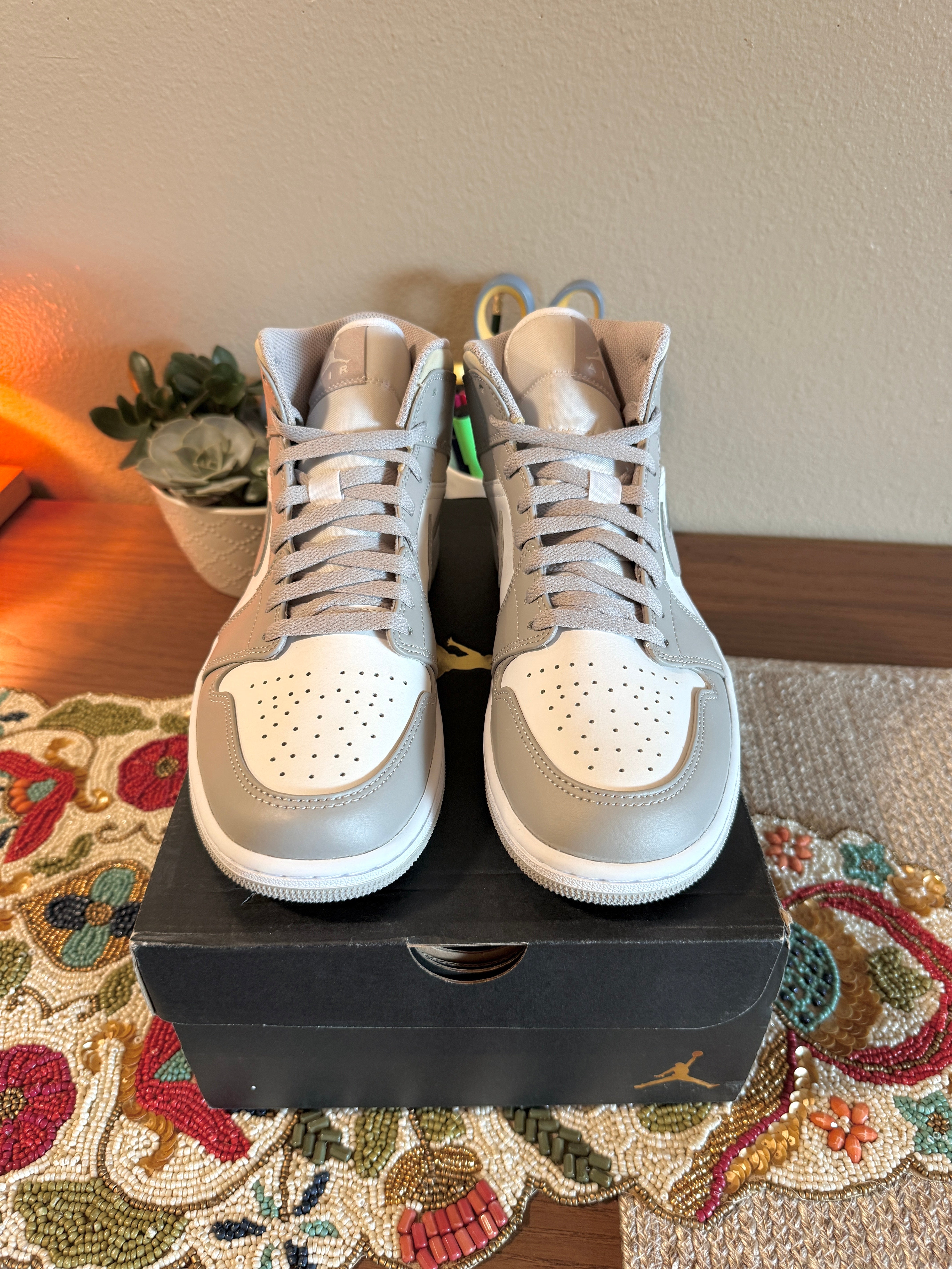 Jordan 1 Mid Linen Size 10.5