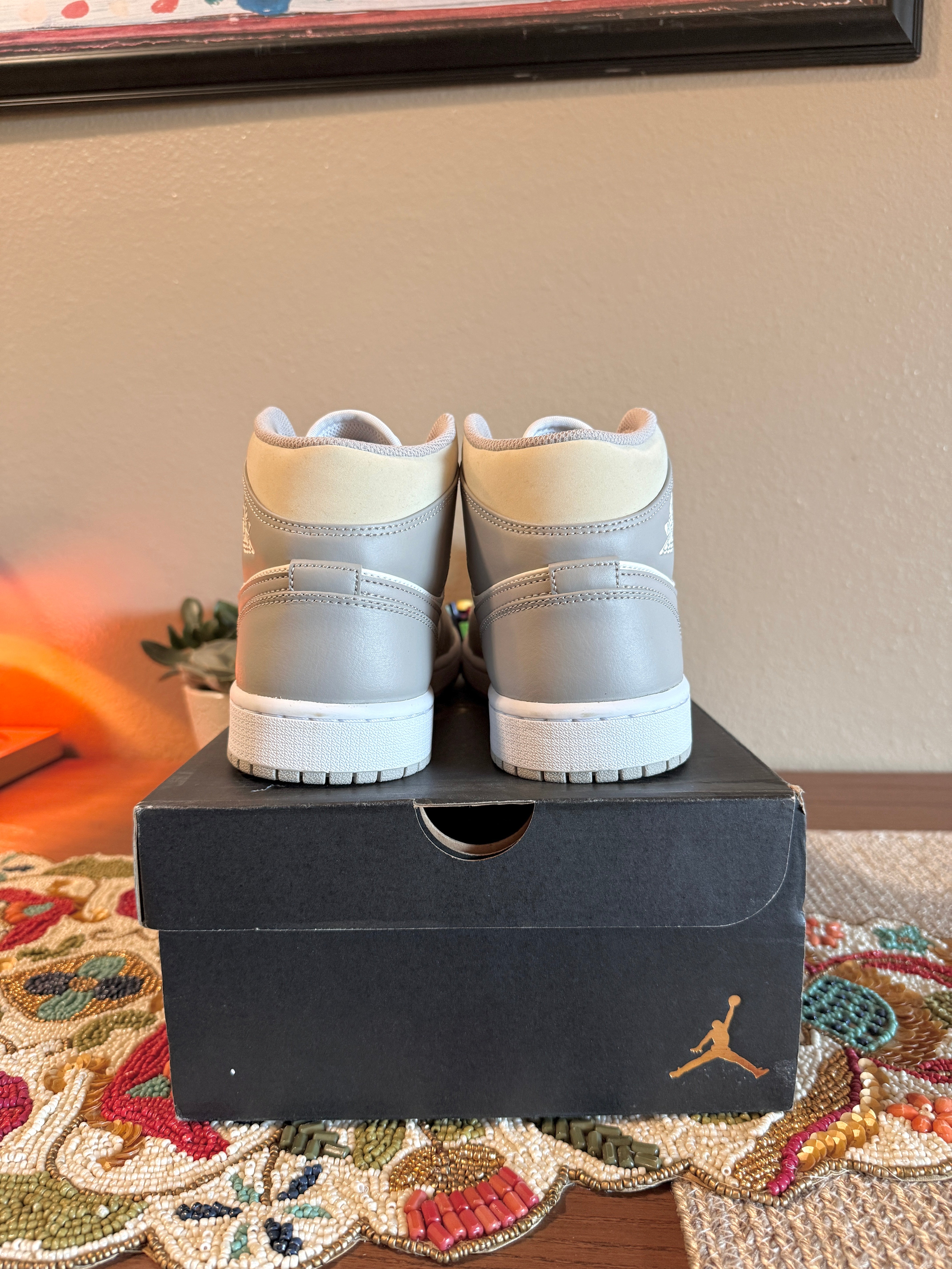 Jordan 1 Mid Linen Size 10.5