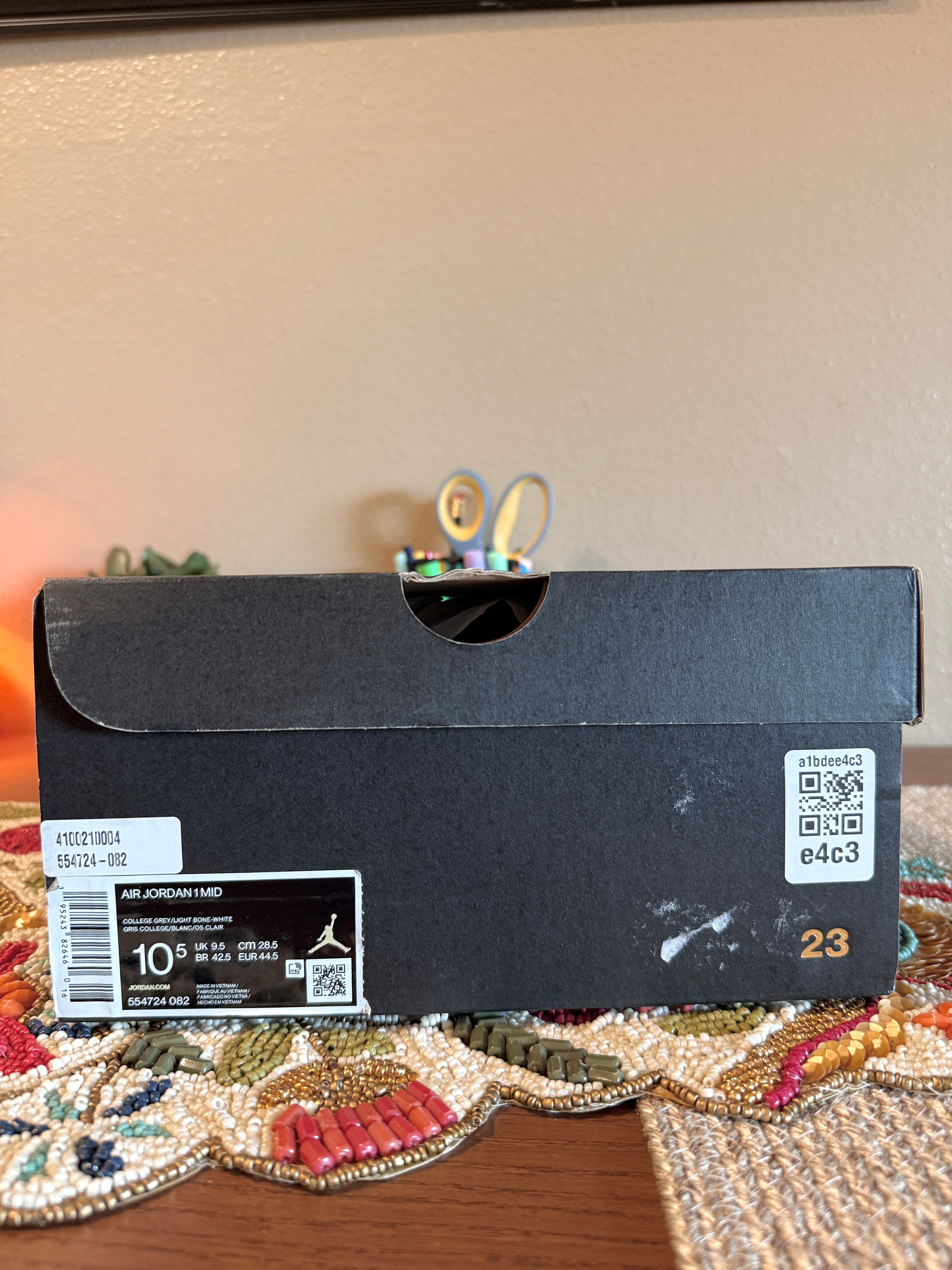Jordan 1 Mid Linen Size 10.5