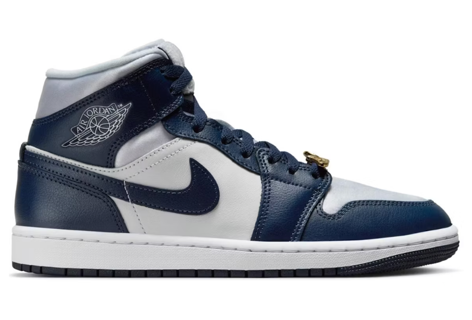 Jordan 1 Mid Football Grey / White / Midnight Navy Sz 9 Men's (NO BOX LID)