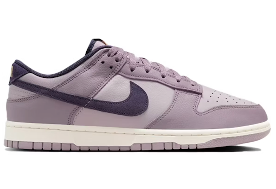 Nike Dunk Low Light Violet Ore SZ 8.5 (NO BOX LID)