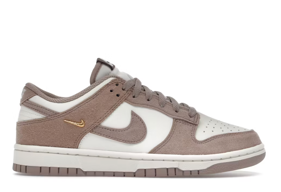 Nike Dunk Low Malt Gold Mini Swoosh (Women's) SZ 8.5 MISSING LID