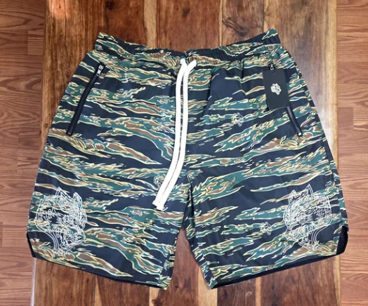 DARC SPORTS CAMO SHORTS SZ M