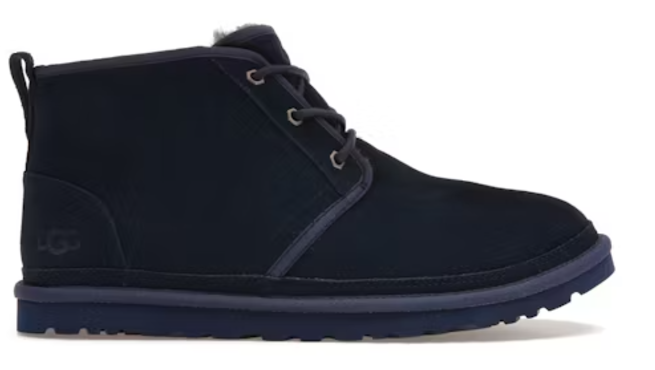 UGG Neumel Boot New Navy SZ 10