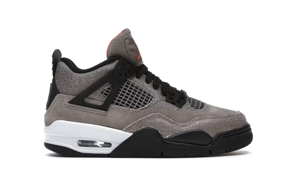 Jordan 4 Retro Taupe Haze (GS) 5.5Y used no box