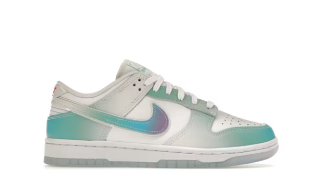 Nike Dunk Low Unlock Your Space WMNS sz 8