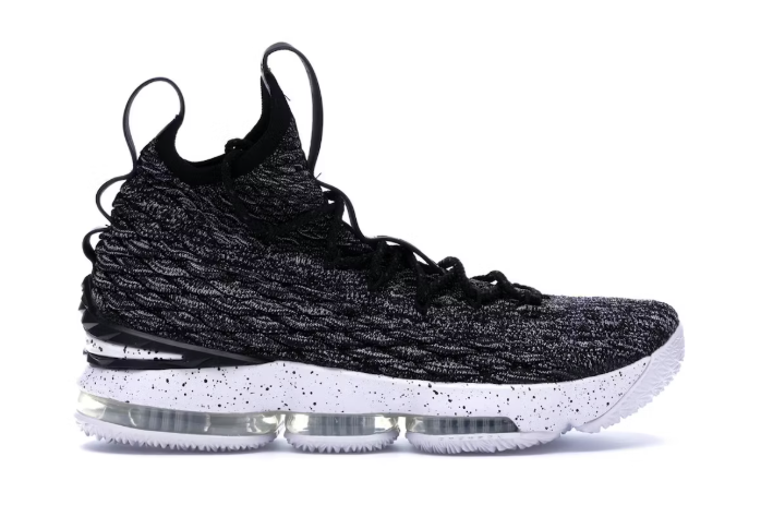 Nike LeBron 15 Ashes SZ 13 USED