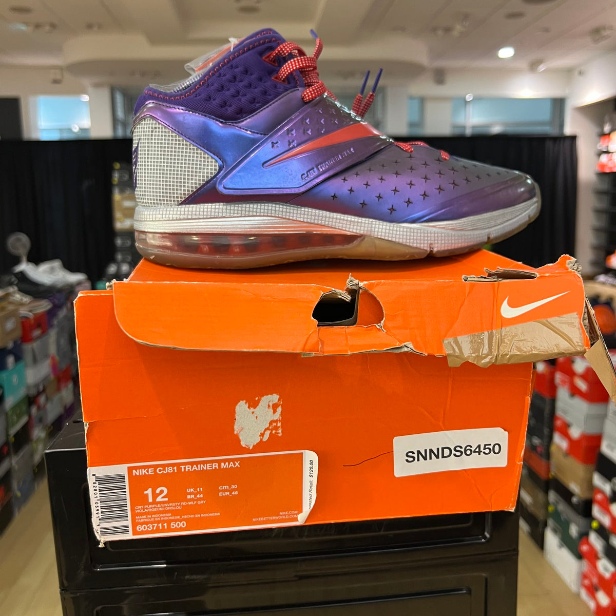 Nike CJ81 Trainer Max Megatron used damaged box
