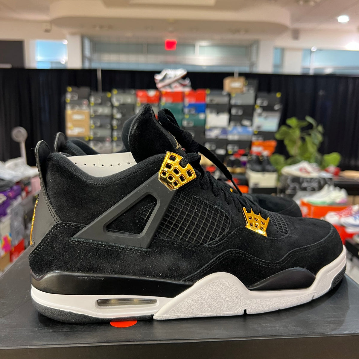 Jordan 4 Retro Royalty used
