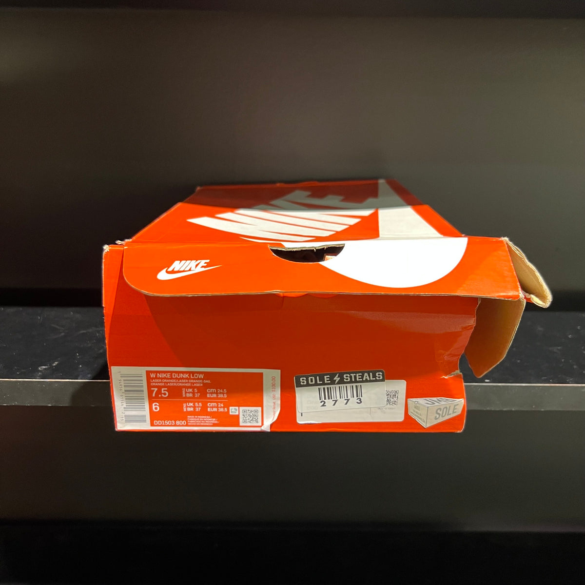 Nike Dunk Low Laser Orange (Women's) damaged box 