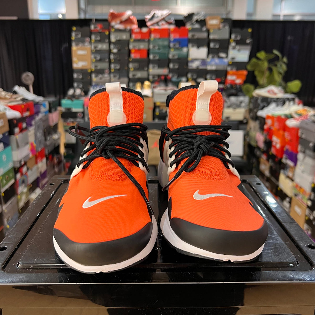 Nike Air Presto Mid Utility Black Orange used no box