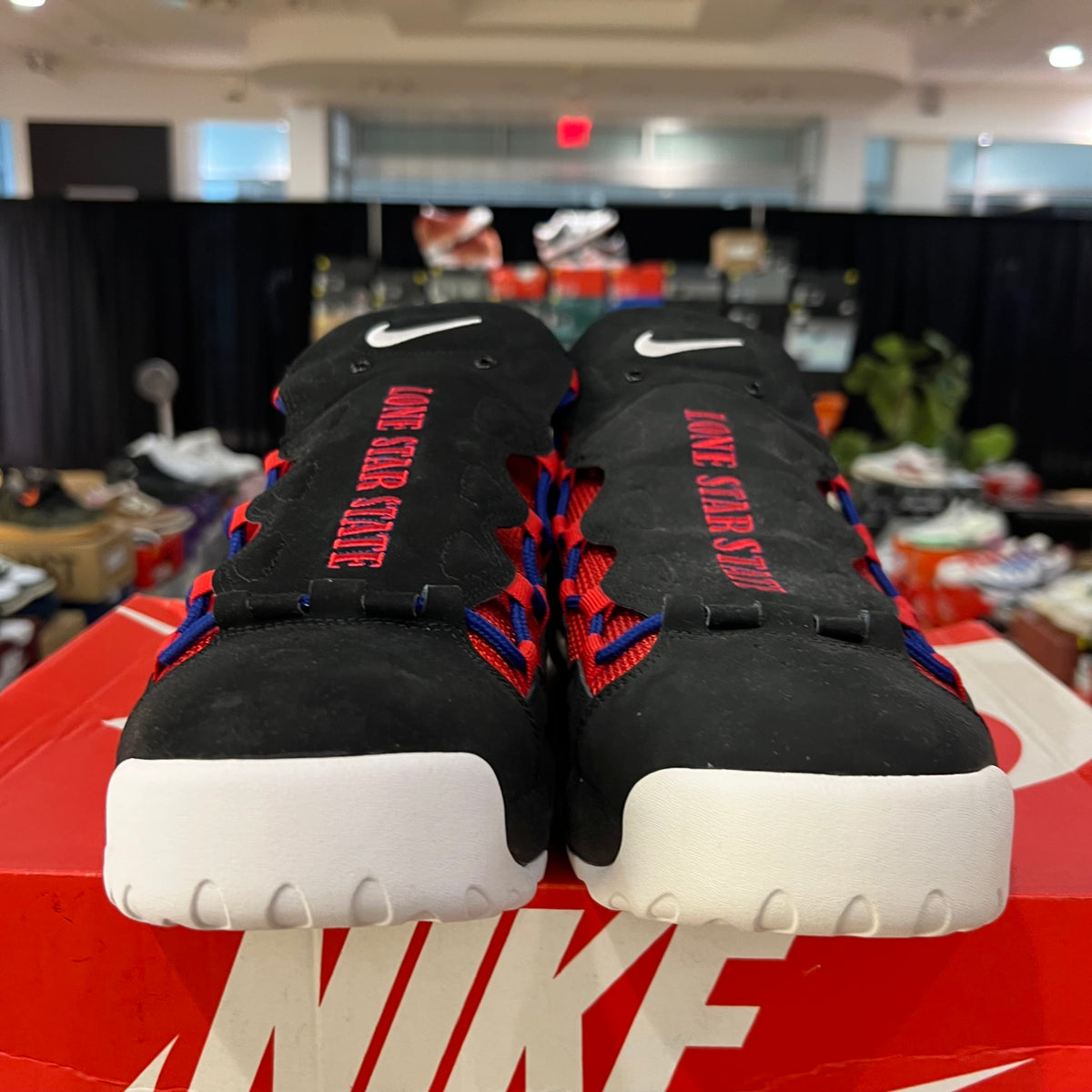 Nike Air More Money Lone Star State used damaged box 
