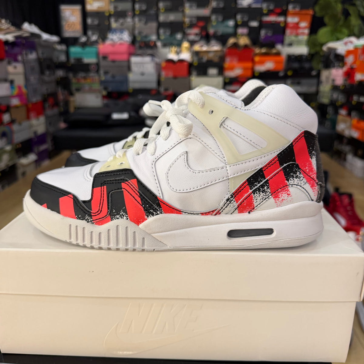 Nike Air Tech Challenge II French Open (2014) yellowing 
