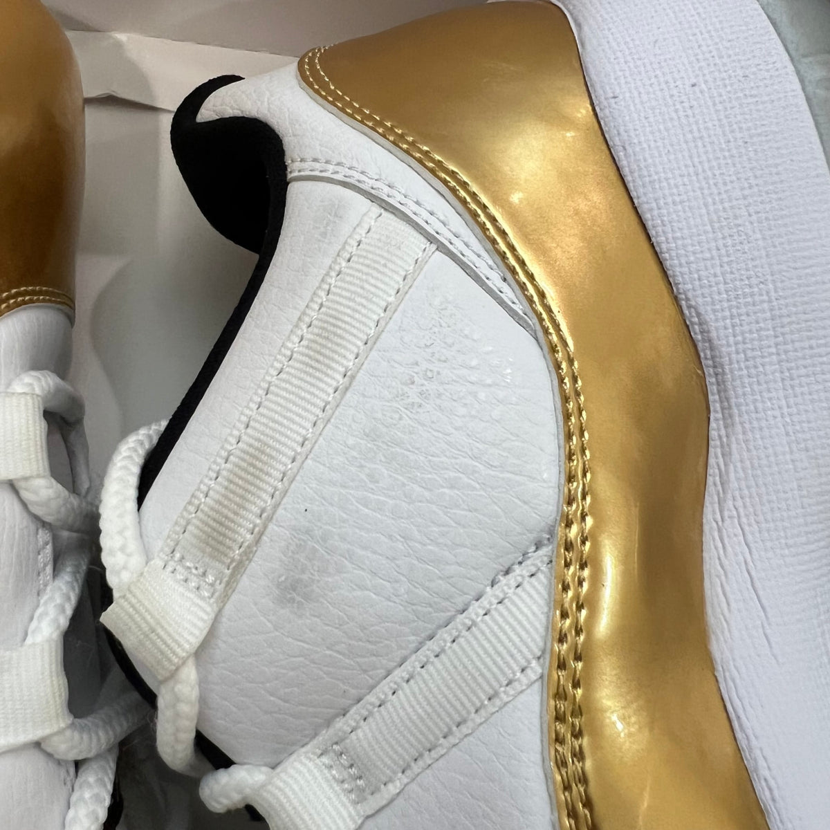 Jordan 11 Retro Low Closing Ceremony used rep box