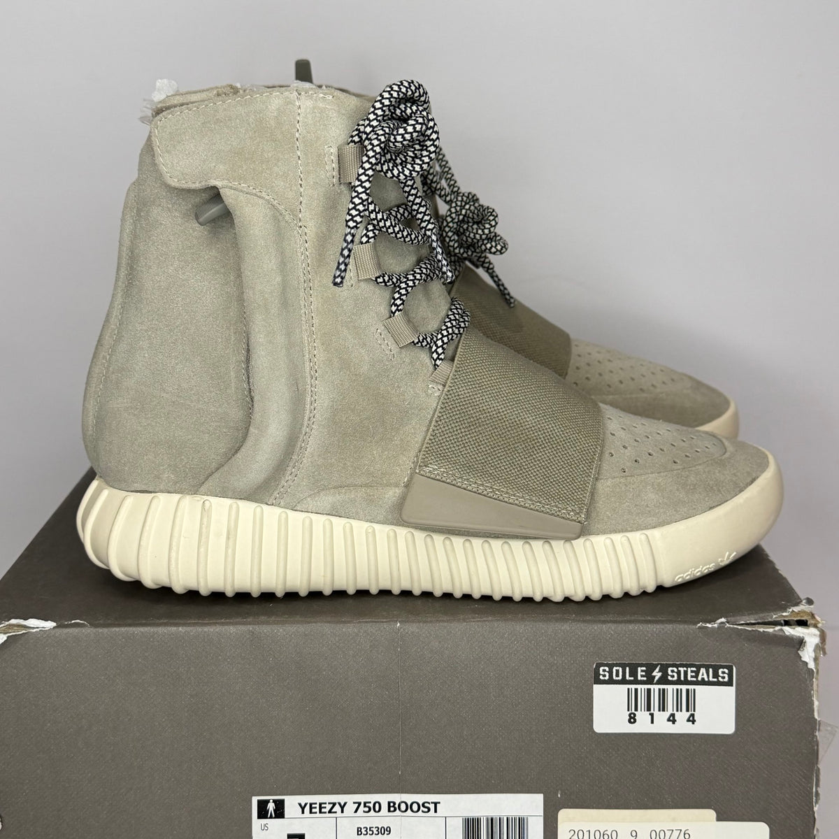 adidas Yeezy Boost 750 OG Light Brown (Used VNDS)
