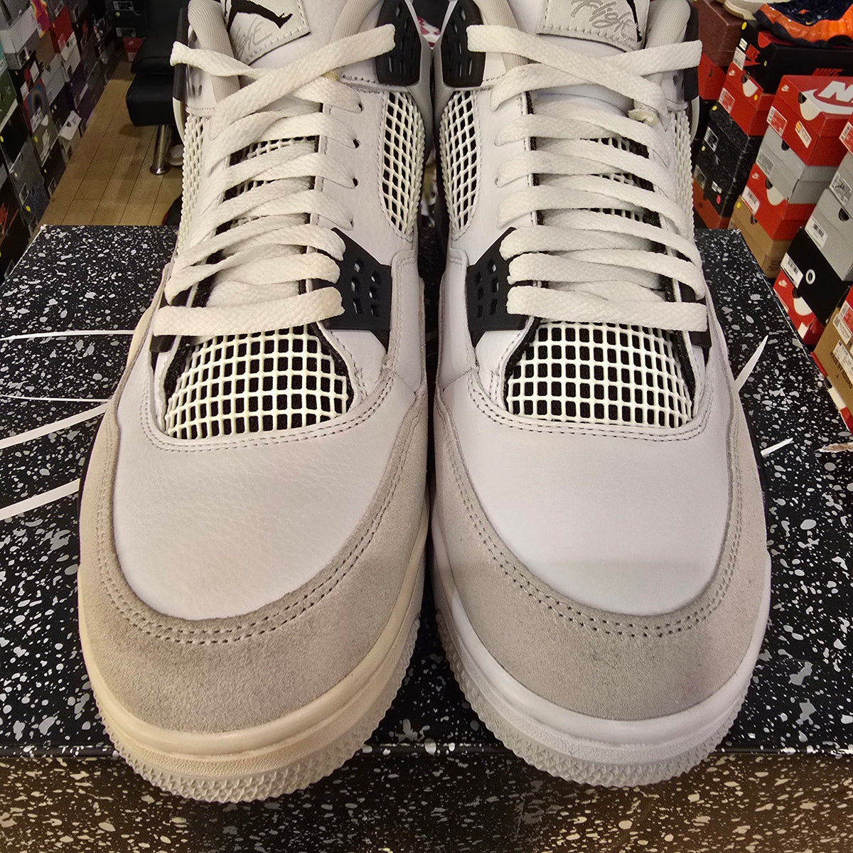 Jordan 4 Retro Military Black USED