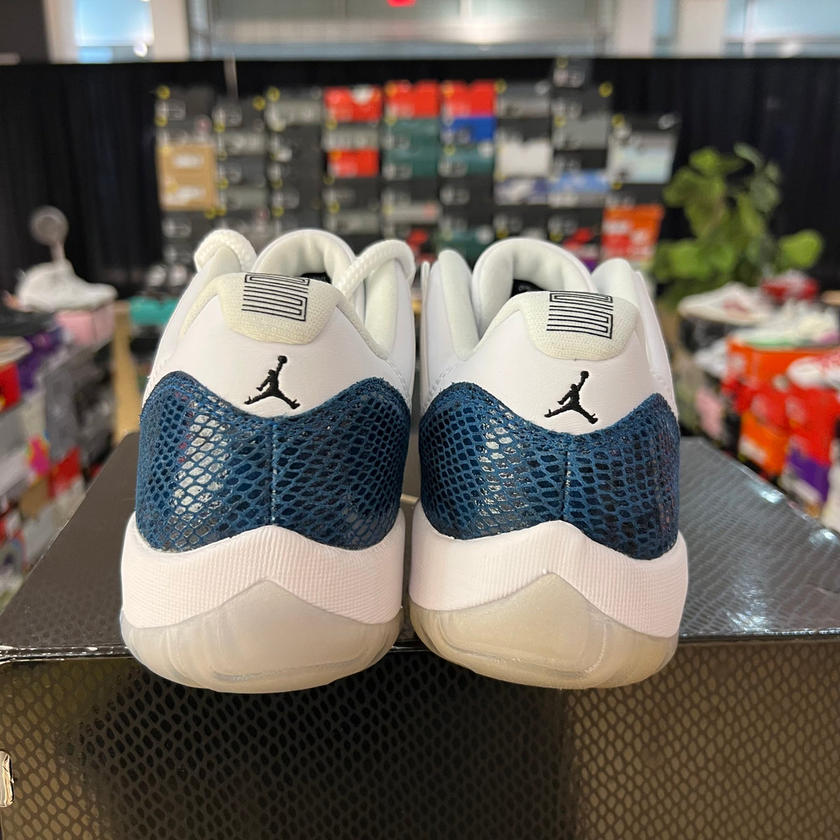 Jordan 11 Retro Low Snake Navy (2019) used