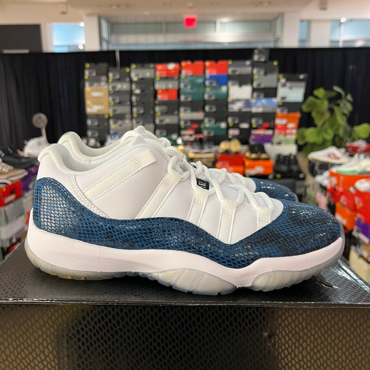 Jordan 11 Retro Low Snake Navy (2019) used