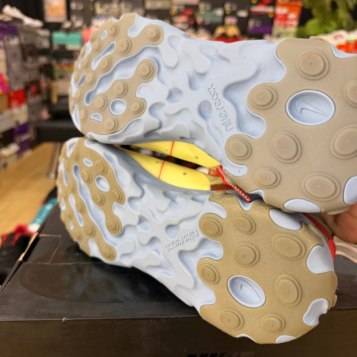 Nike React Element 87 Undercover Volt Used