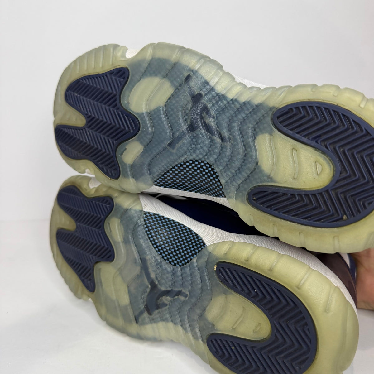 Jordan 11 Retro UNC Win Like 82 (used no box)