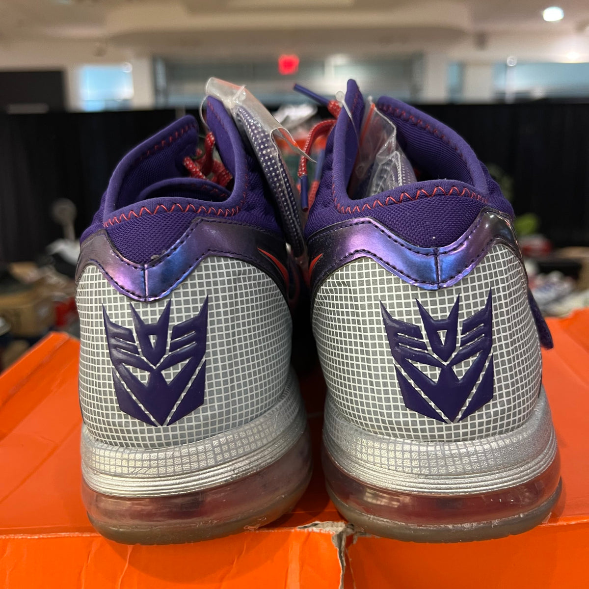 Nike CJ81 Trainer Max Megatron used damaged box