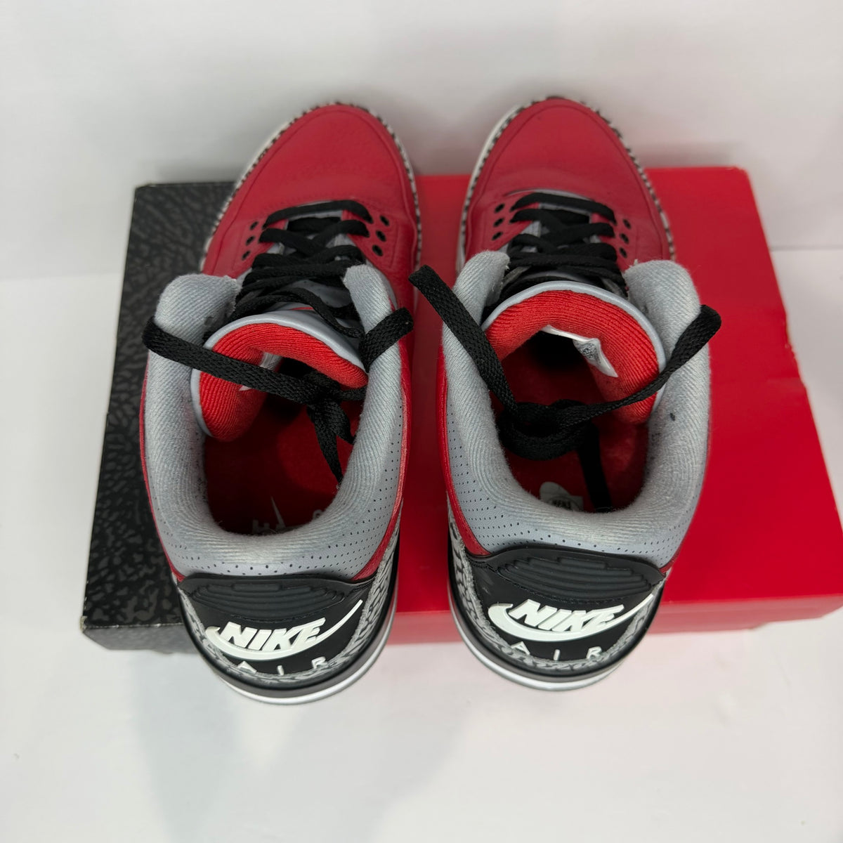 Jordan 3 Retro SE Unite (Used)