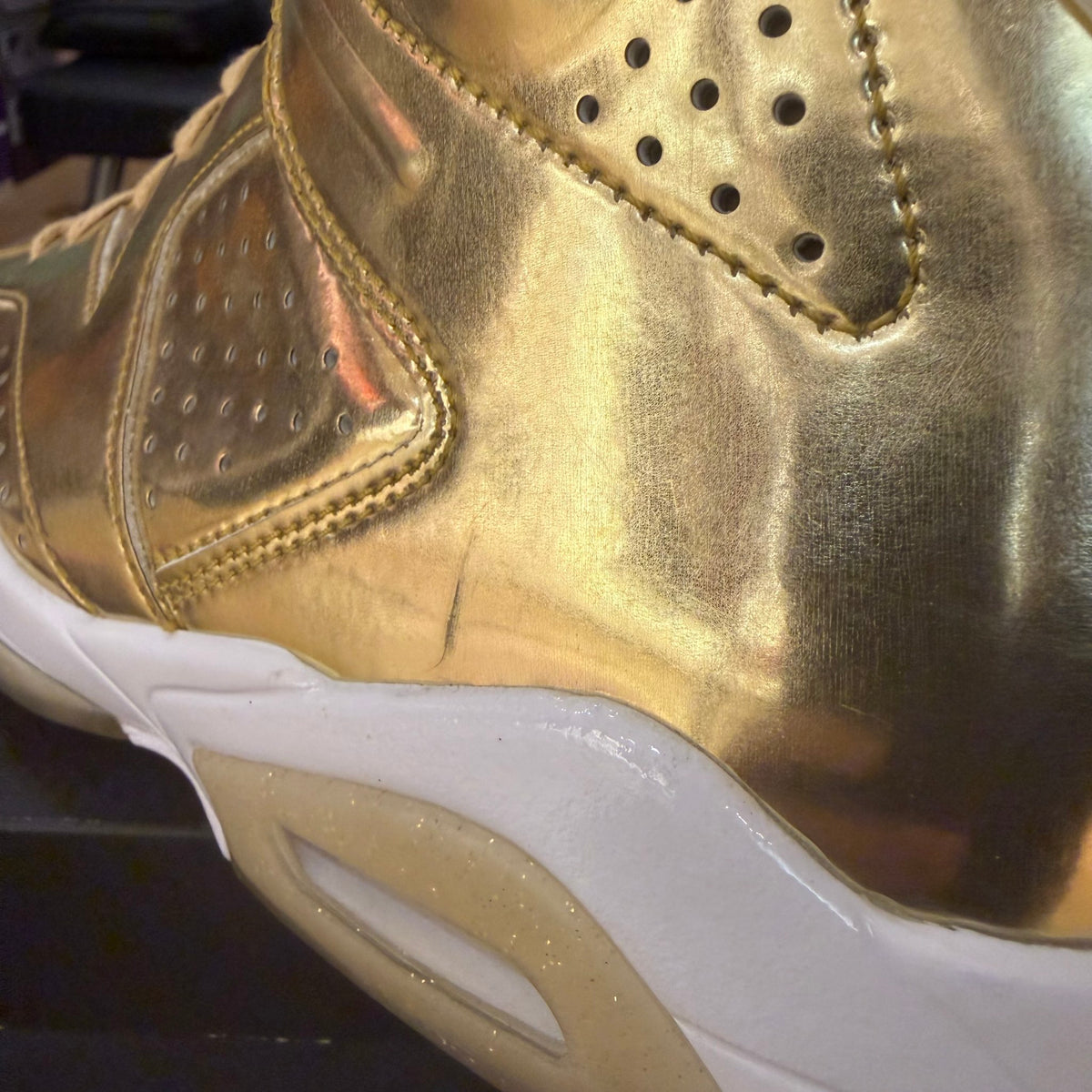 Jordan 6 Retro Pinnacle Metallic Gold
