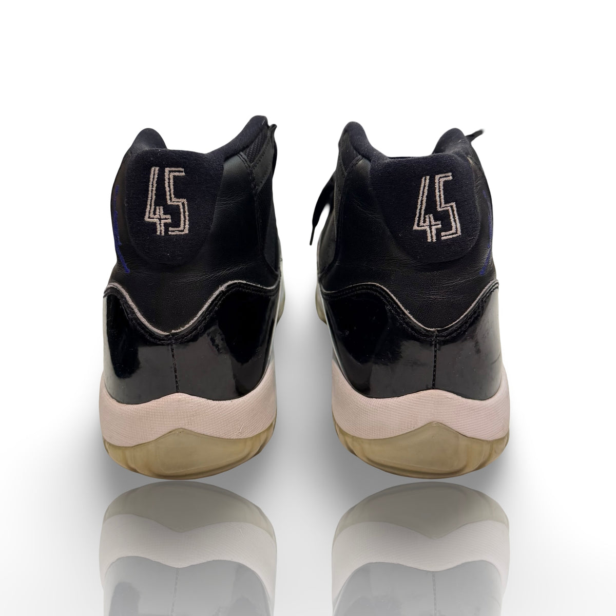 Jordan 11 Retro Space Jam (2016) Used no box