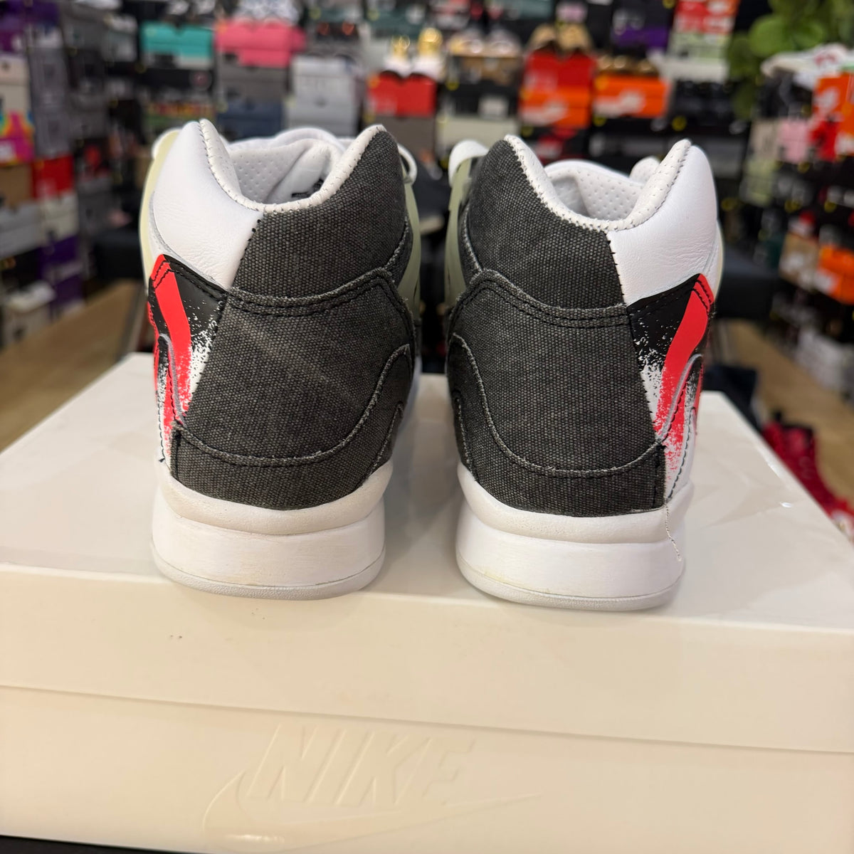 Nike Air Tech Challenge II French Open (2014) yellowing 