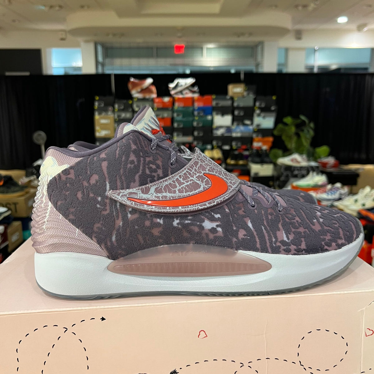 Nike KD 14 Valentine's Day used