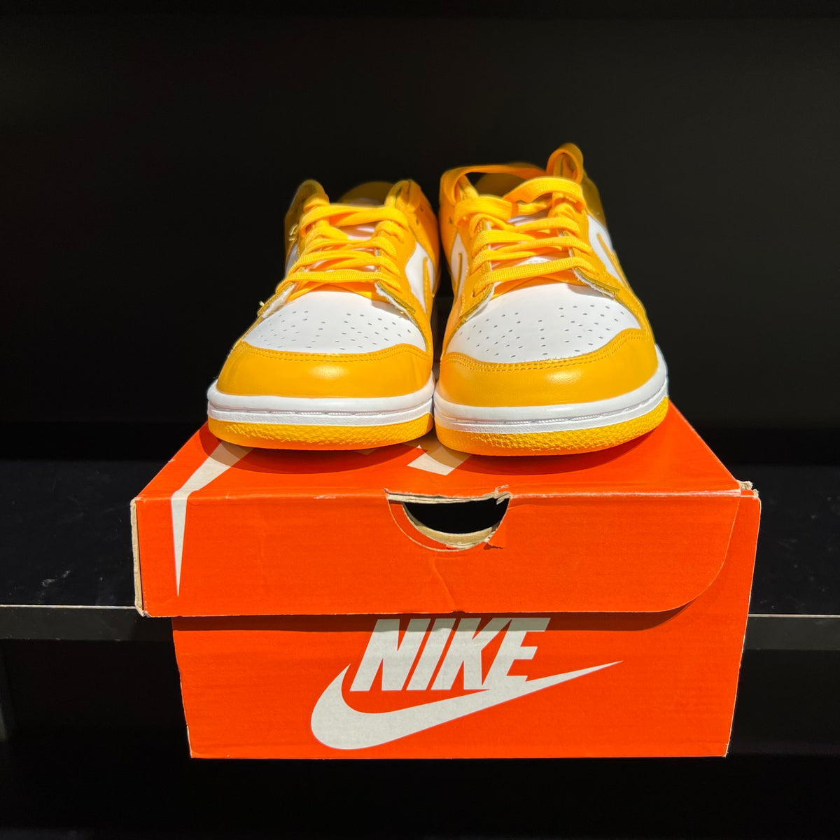 Nike Dunk Low Laser Orange (Women's) damaged box 