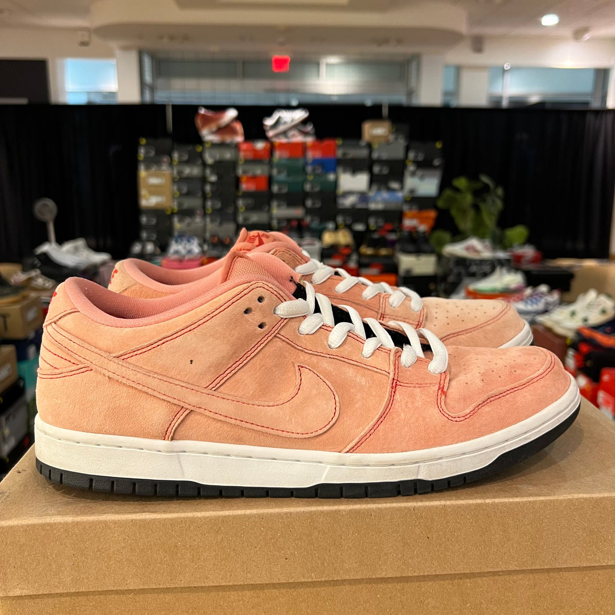 Nike SB Dunk Low Pink Pig used rep box