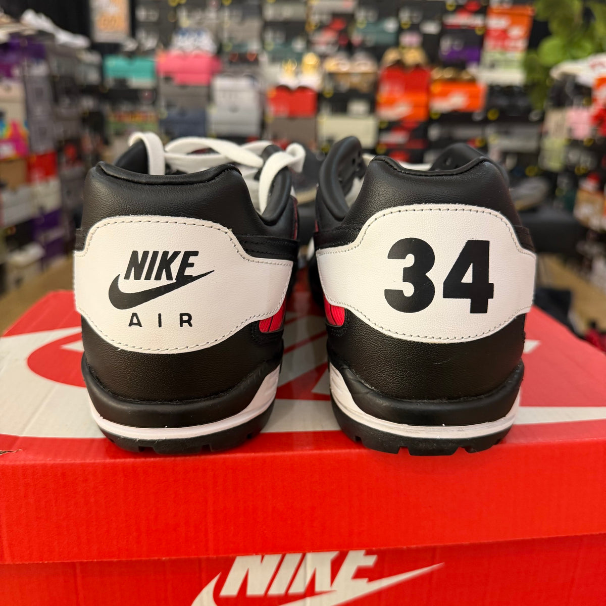 Nike Air Bo Turf White Solar Red (used, VNDS)