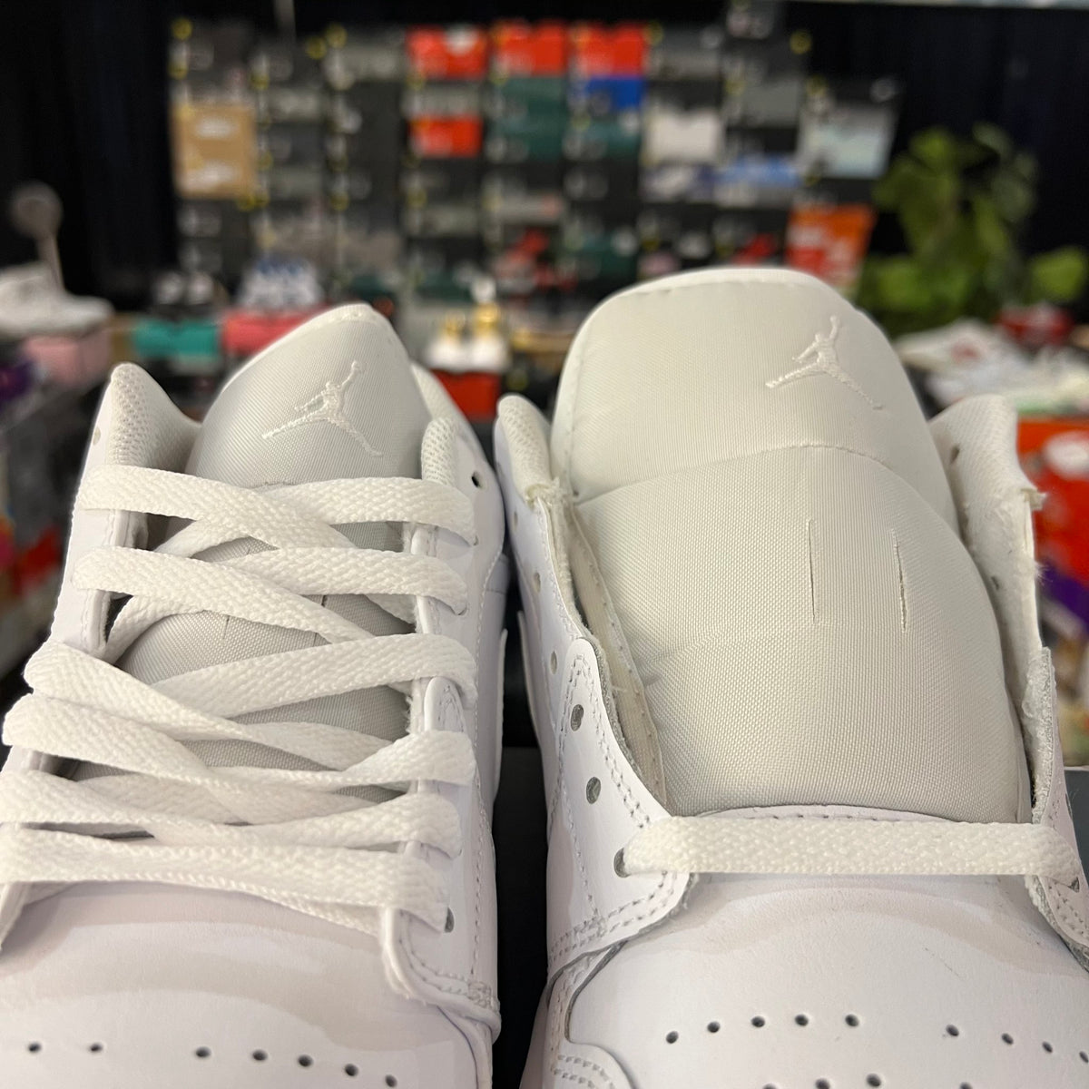 Jordan 1 Low Triple White used