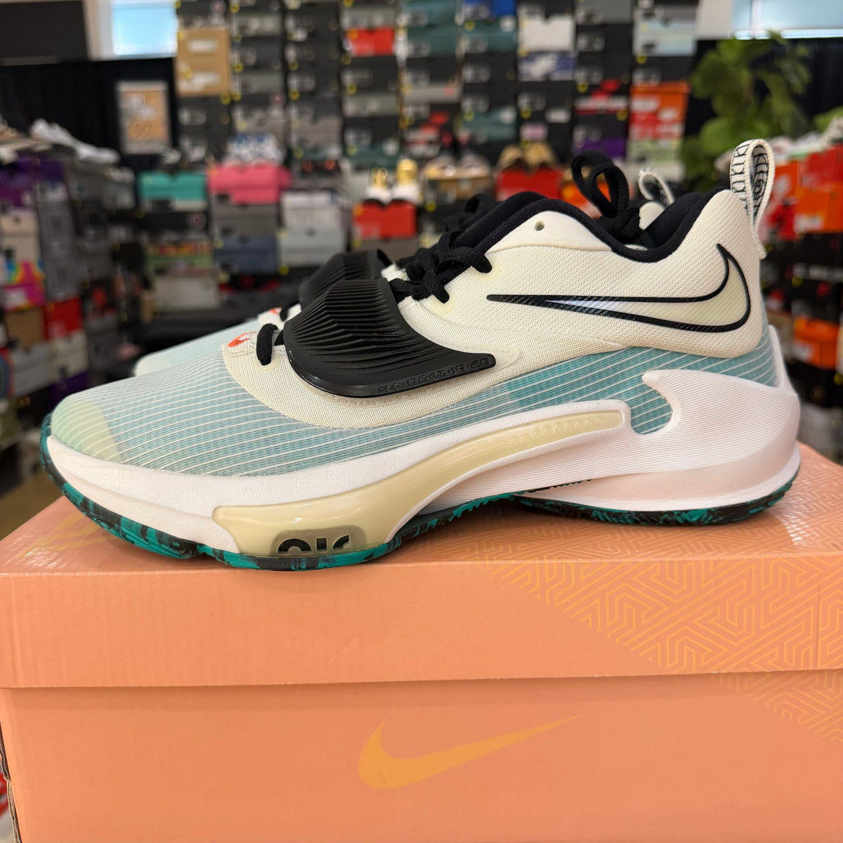 Nike Zoom Freak 3 Clear Emerald