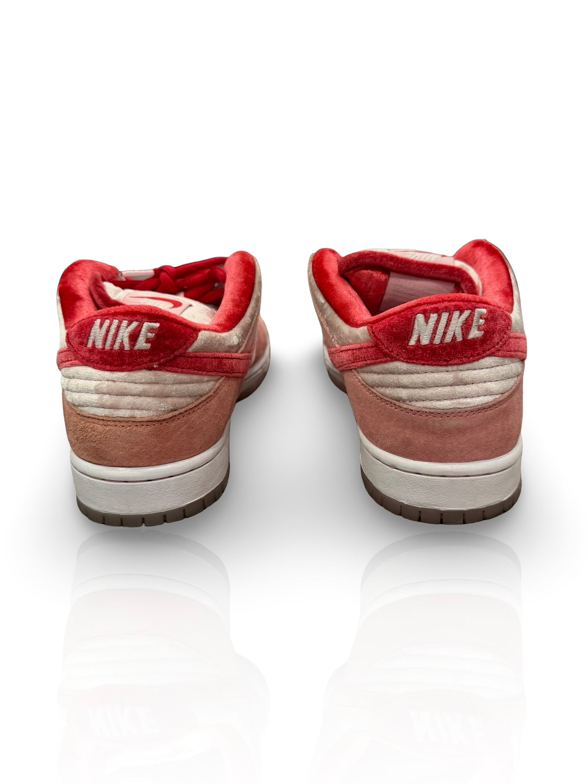Nike SB Dunk Low StrangeLove Skateboards