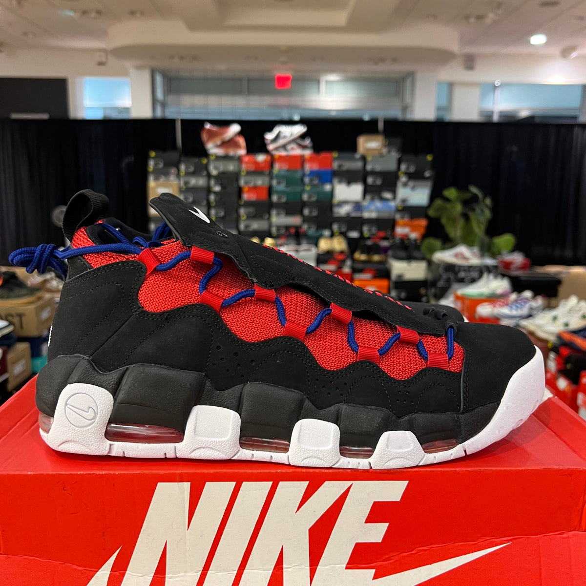 Nike Air More Money Lone Star State used damaged box 